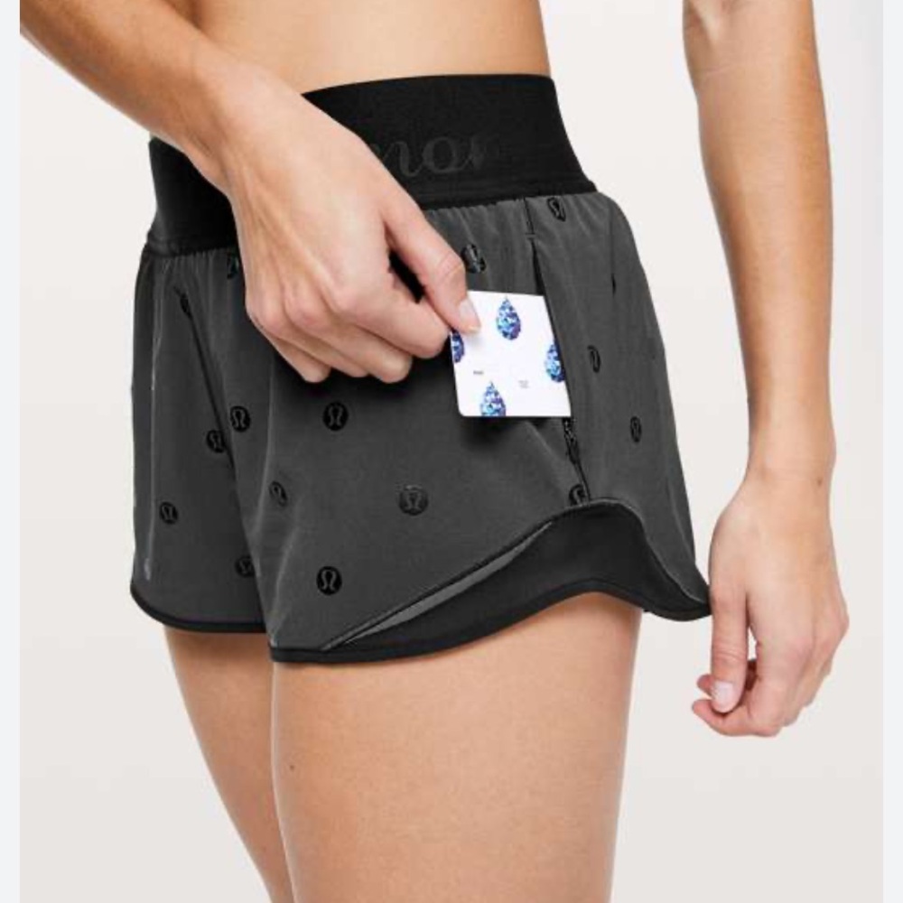 LULULEMON Hotty Hot Low-Rise Lined Short 2.5" Special Edition Logo 4